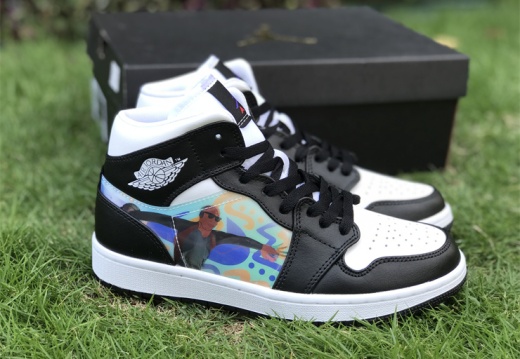 Air Jordan 1 Mid Hologram (GS)  DR9495-001 36-47.5